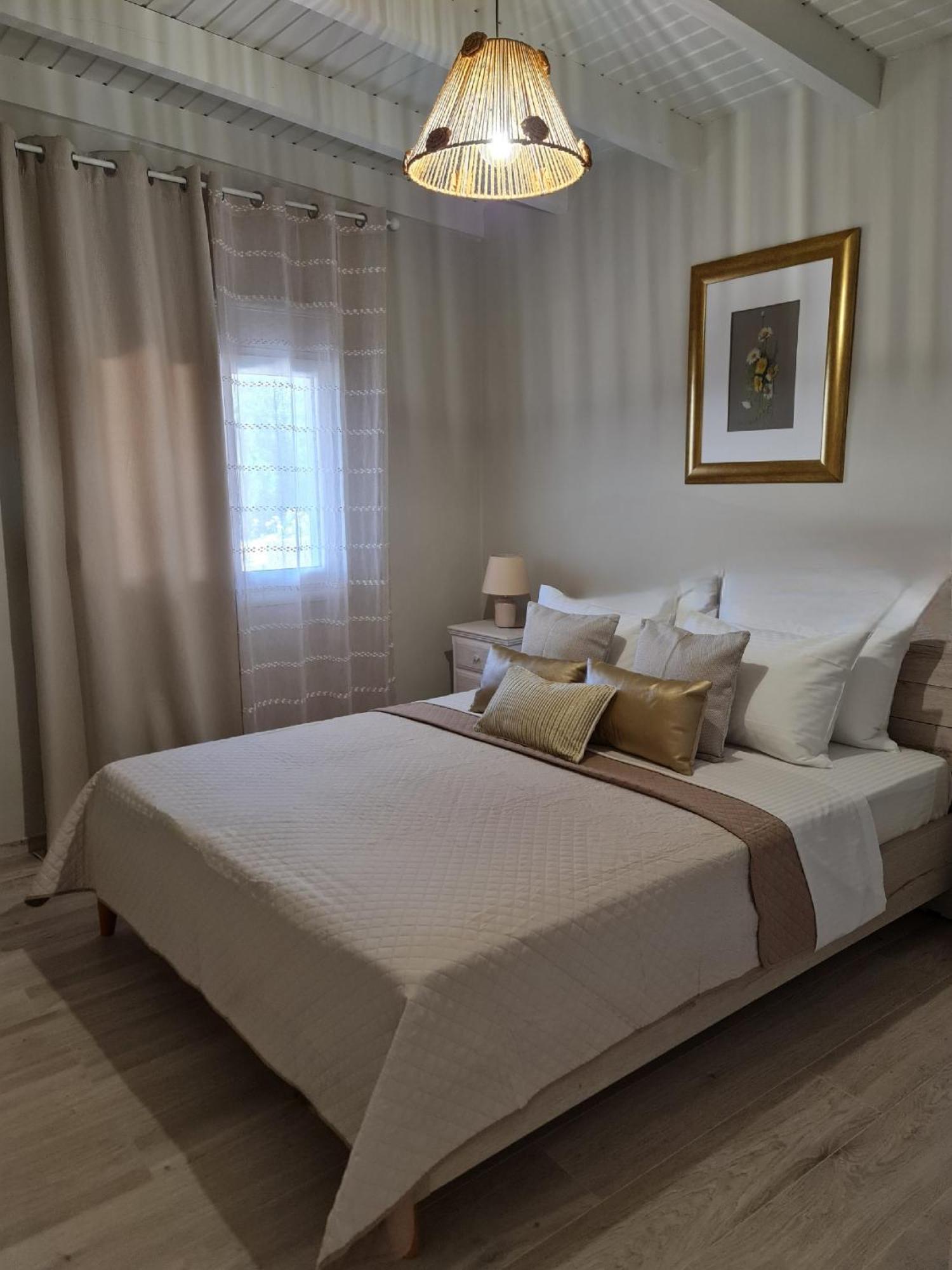 Ornament: Infinite Nature Villa Dhafnes المظهر الخارجي الصورة