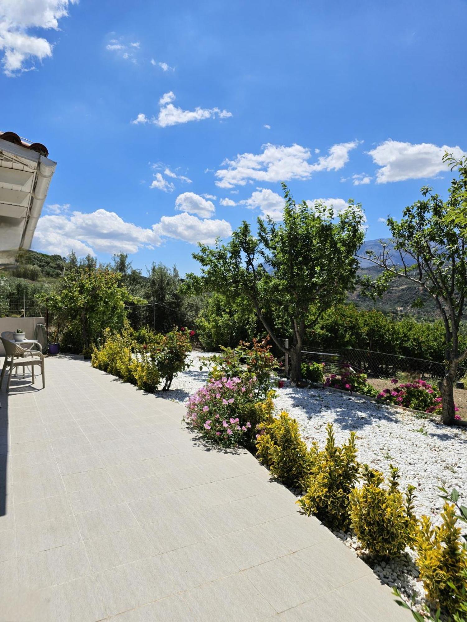 Ornament: Infinite Nature Villa Dhafnes المظهر الخارجي الصورة