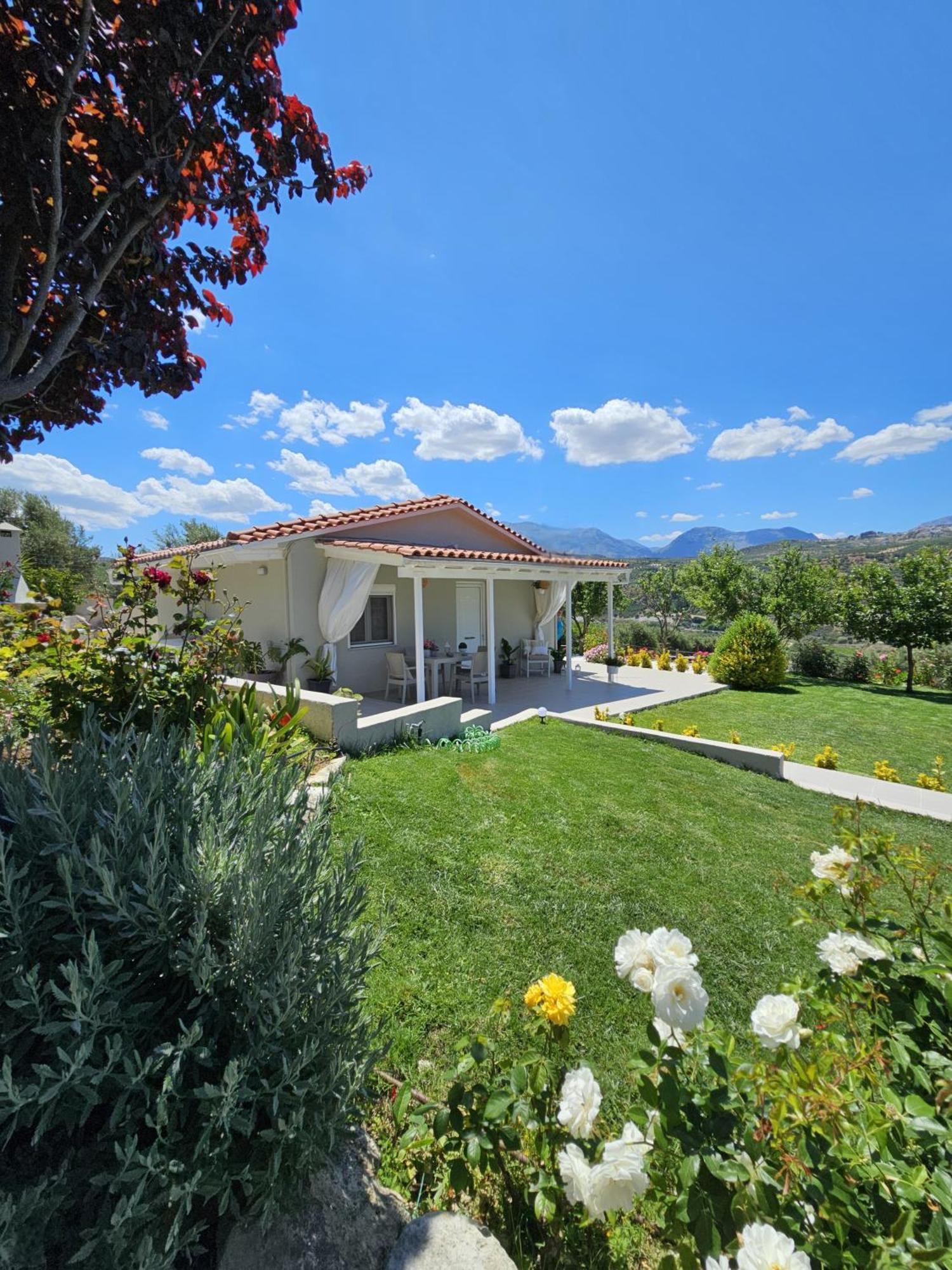 Ornament: Infinite Nature Villa Dhafnes المظهر الخارجي الصورة